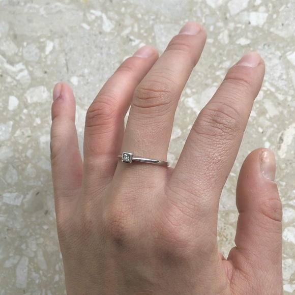 Princess Diamond White Gold Bezel Vintage Solitaire Ring - Picture 3 of 13